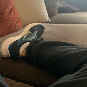 Meet your Posher, Isaac